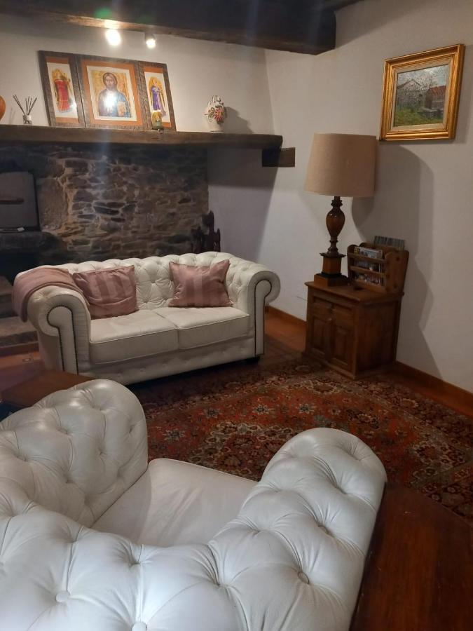 Casa Milia Affittacamere Castaneda  Esterno foto