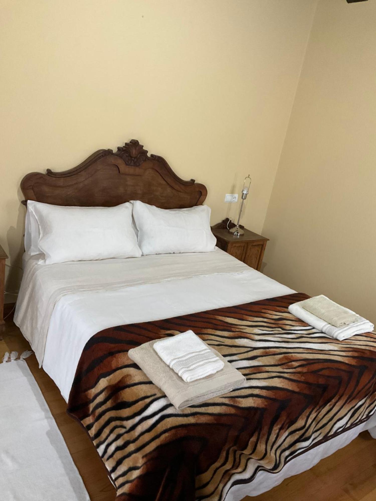 Casa Milia Affittacamere Castaneda  Esterno foto