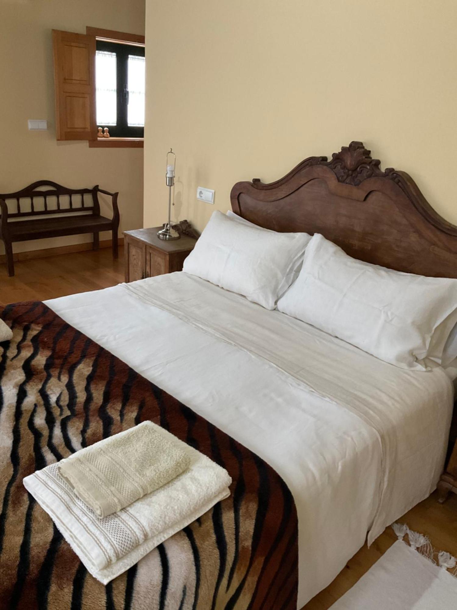 Casa Milia Affittacamere Castaneda  Esterno foto